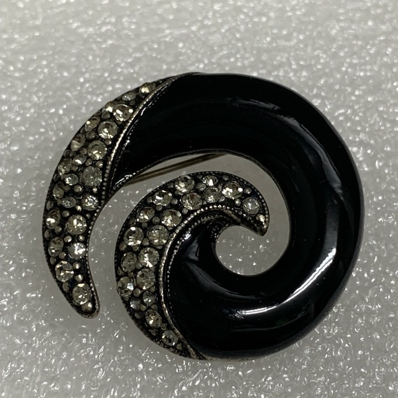 Vintage pin - Picture 2 of 9